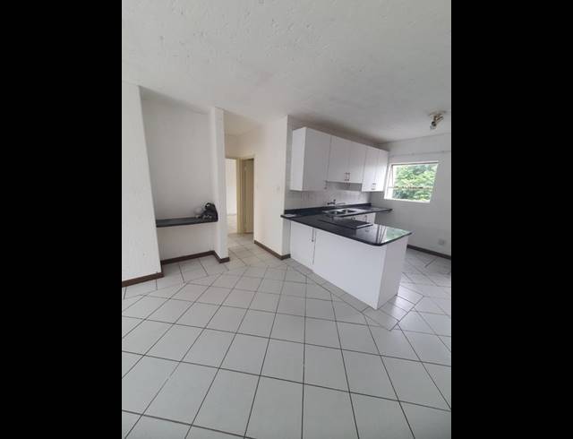 2 BEDROOM PROPERTY TO RENT IN MALVERN EAST